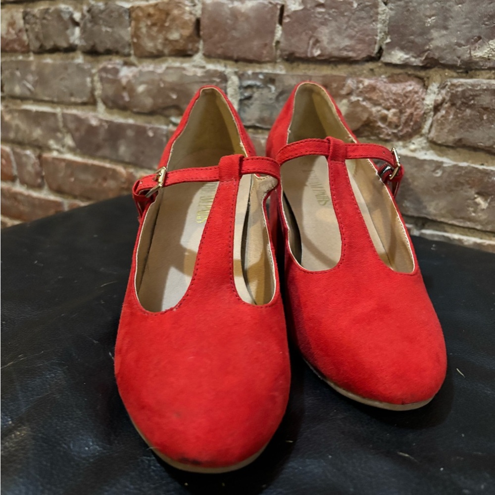 Dream Pairs Red Suede Shoes